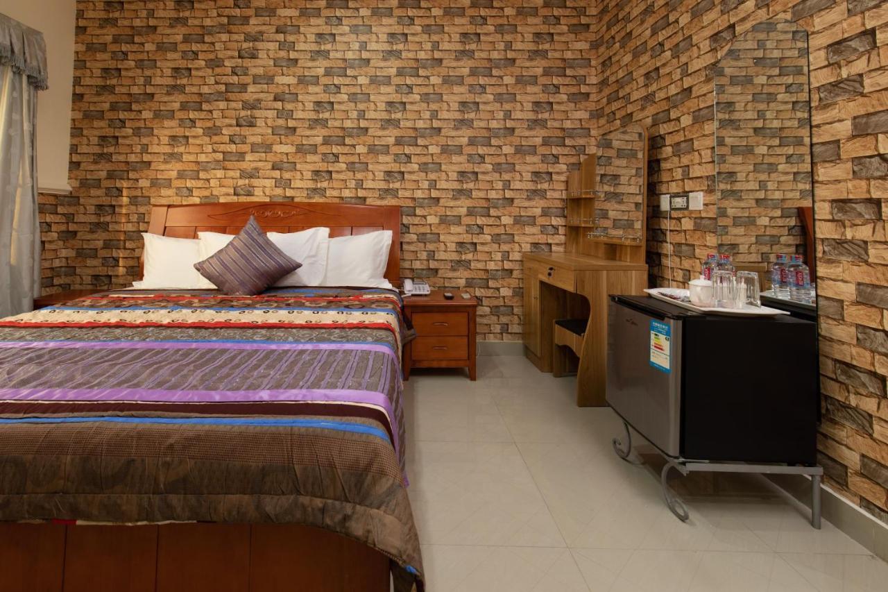Ag Hotel And Suites Ogbodjo エクステリア 写真
