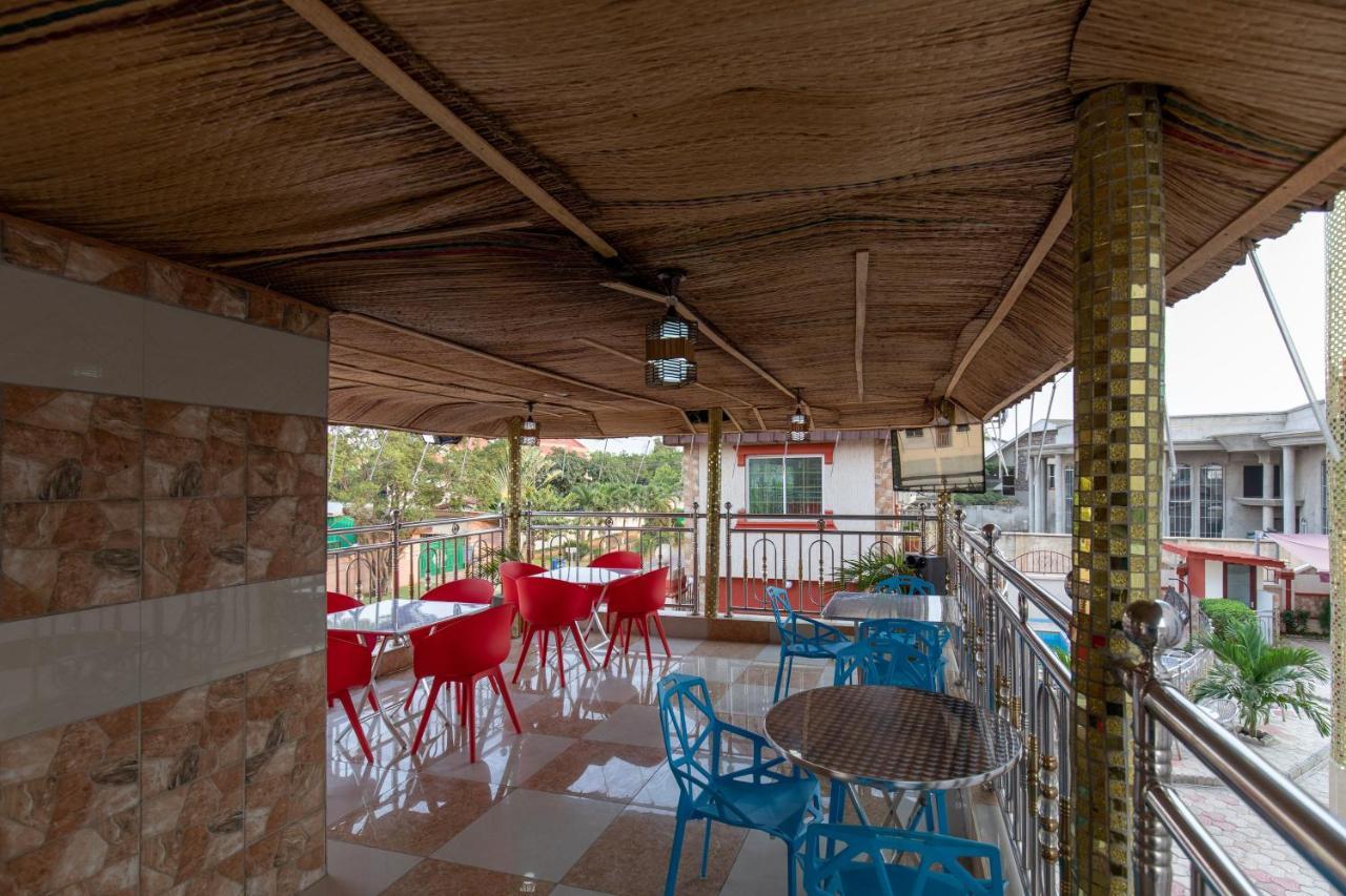Ag Hotel And Suites Ogbodjo エクステリア 写真