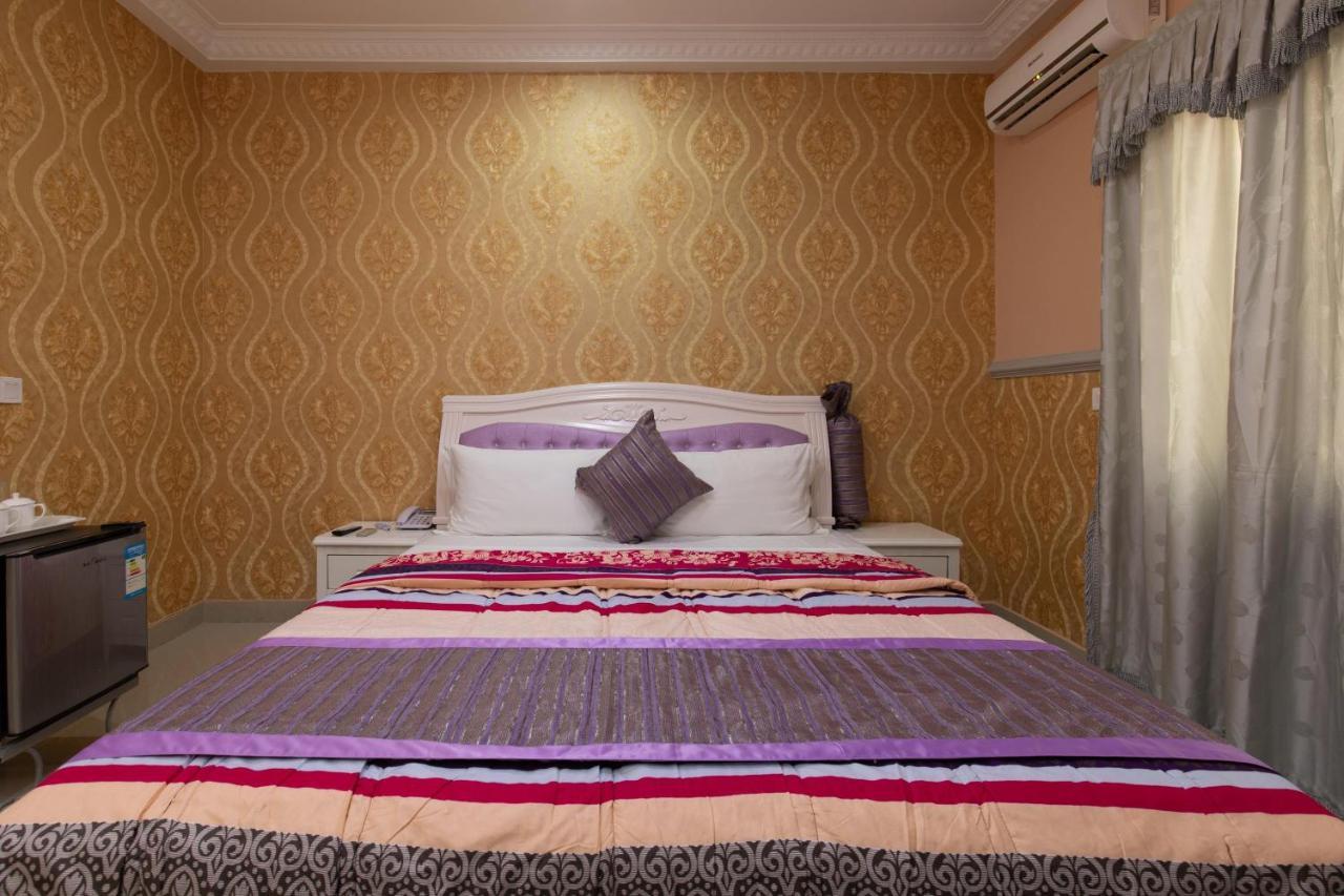 Ag Hotel And Suites Ogbodjo エクステリア 写真