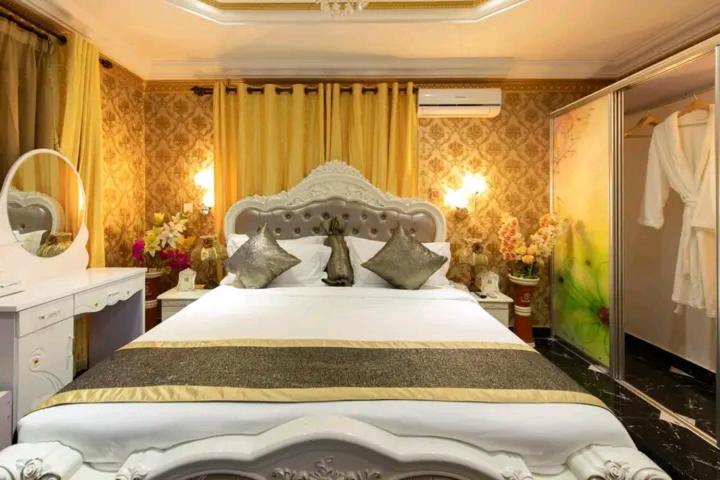 Ag Hotel And Suites Ogbodjo エクステリア 写真