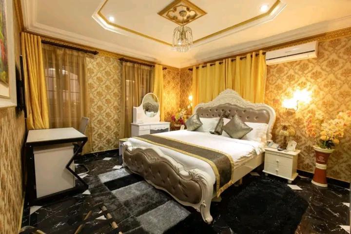 Ag Hotel And Suites Ogbodjo エクステリア 写真