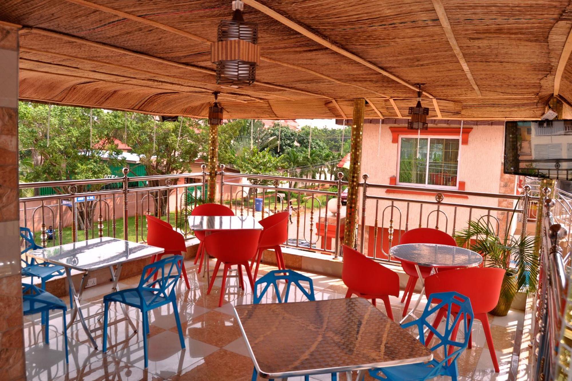 Ag Hotel And Suites Ogbodjo エクステリア 写真